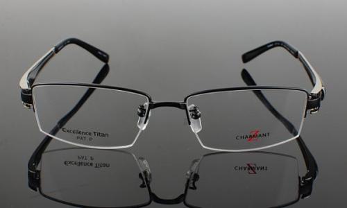 济宁验光师培训学校分享眼镜架多久换一次合适